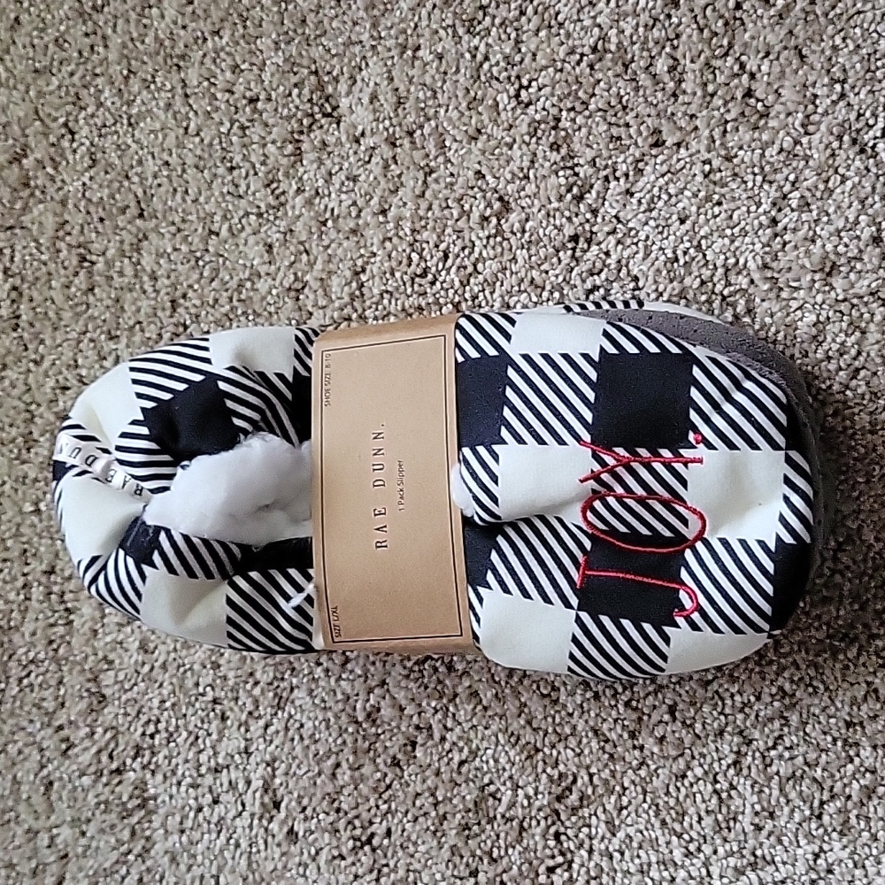 NWT Rae Dun " Joy" slippers, size 8-10